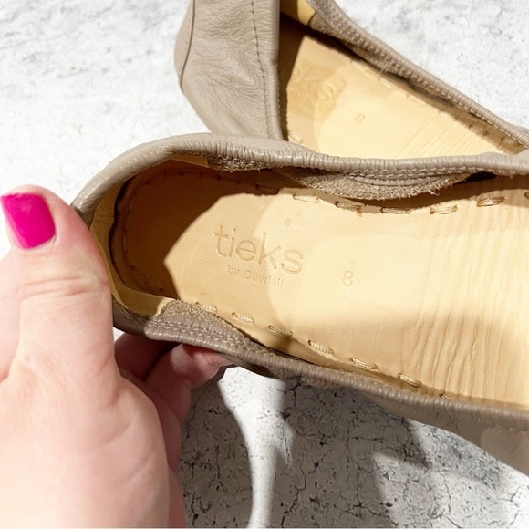 Tieks Women’s Foldable Elasticized Leather Ballet Flats In Taupe Size 8 - Picture 3 of 7